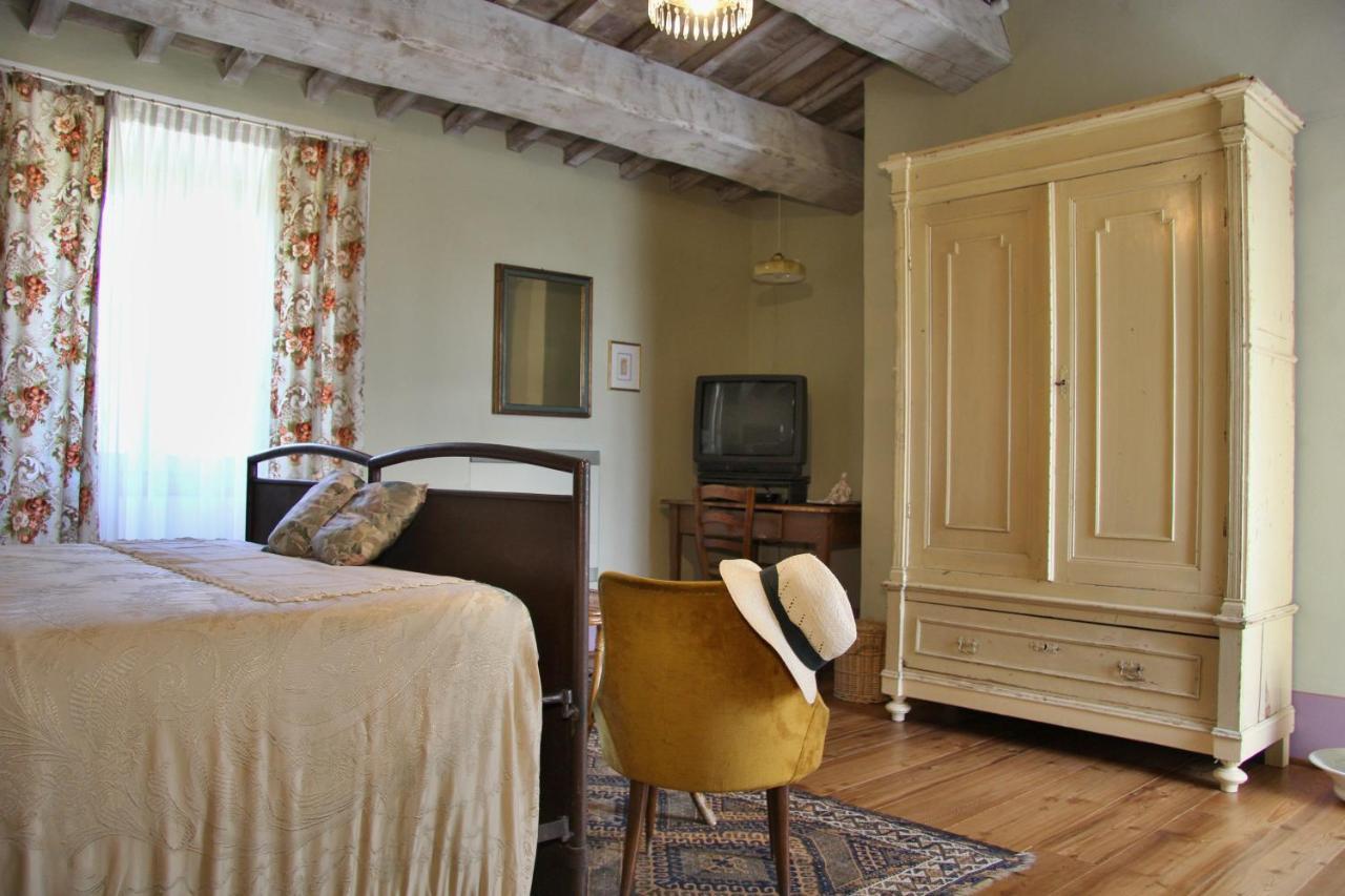 Poggio Dei Prugnoli Bed & Breakfast Tavoleto Luaran gambar