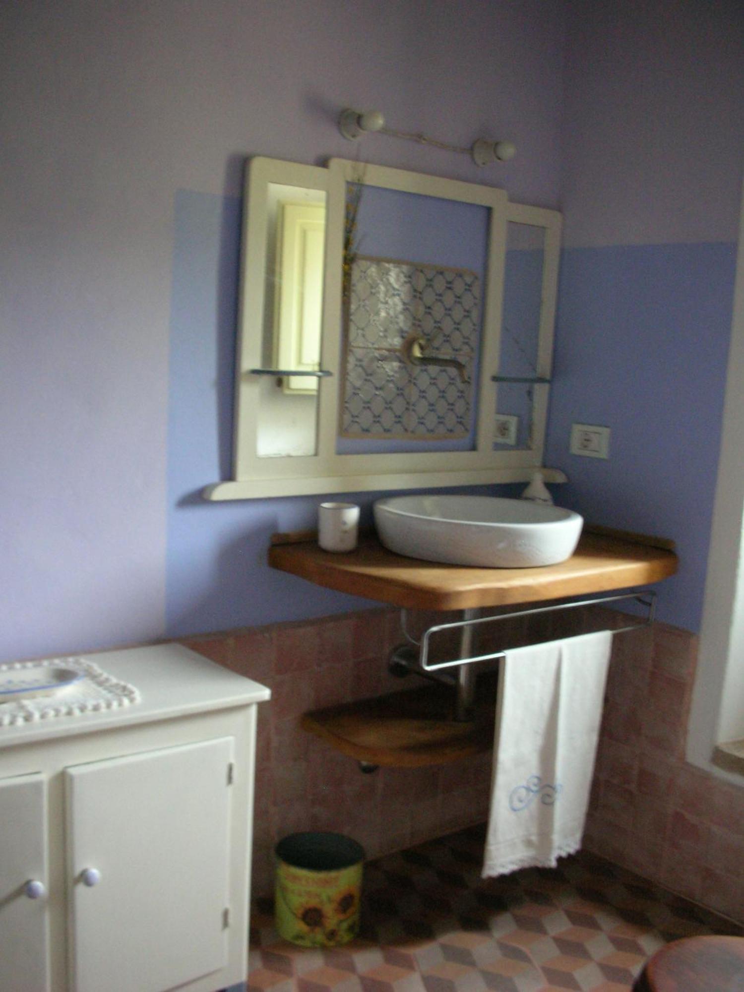 Poggio Dei Prugnoli Bed & Breakfast Tavoleto Bilik gambar