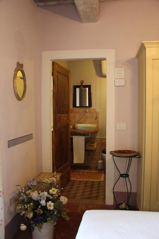 Poggio Dei Prugnoli Bed & Breakfast Tavoleto Luaran gambar